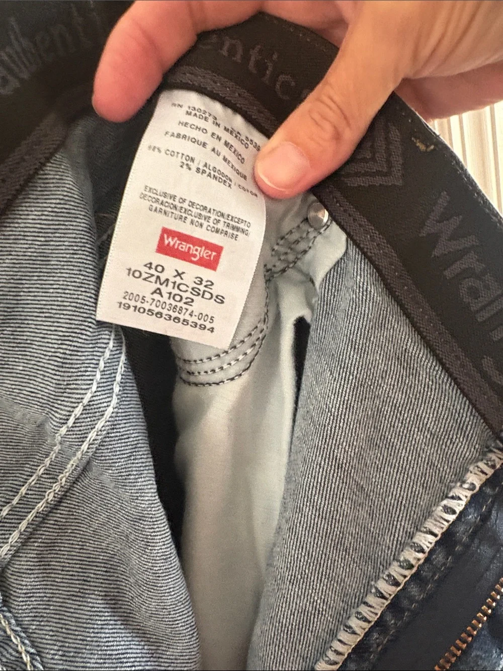 Wrangler Men's 40x32 Straight-Leg Jeans